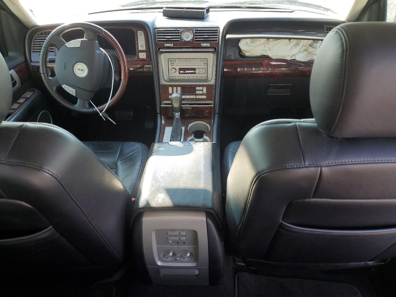 2003 Lincoln Navigator - Image 8
