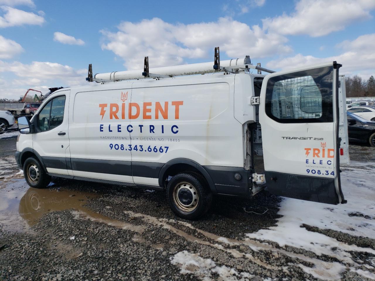 2015 Ford Transit - Image 2