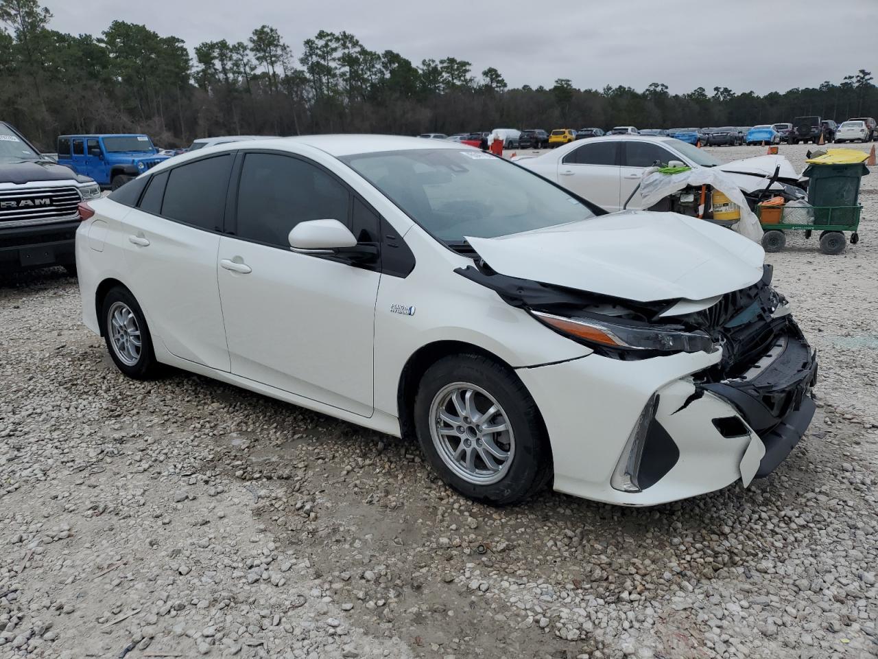 2017 Toyota Prius - Image 4
