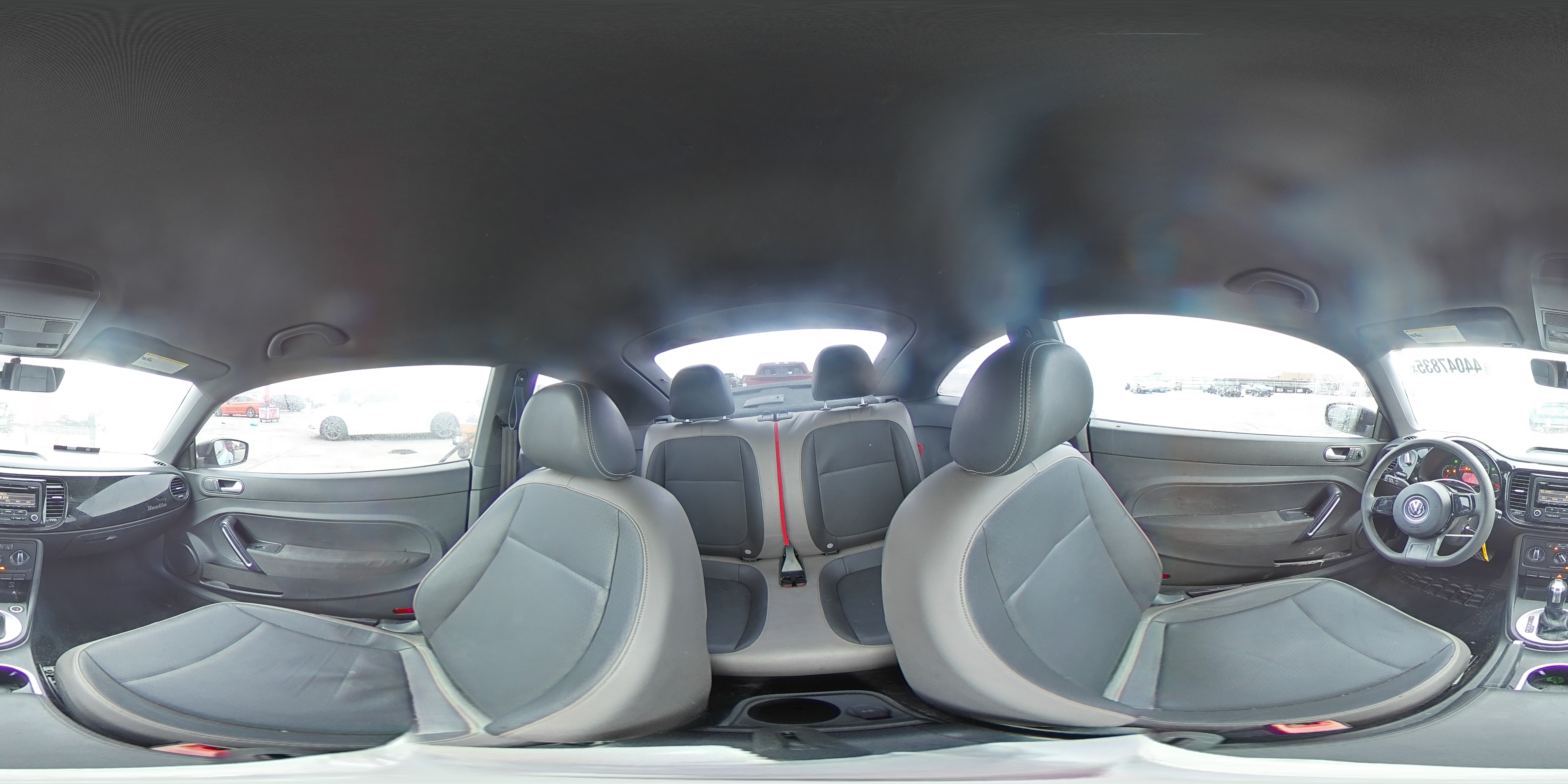 2015 Volkswagen Beetle - Image 13