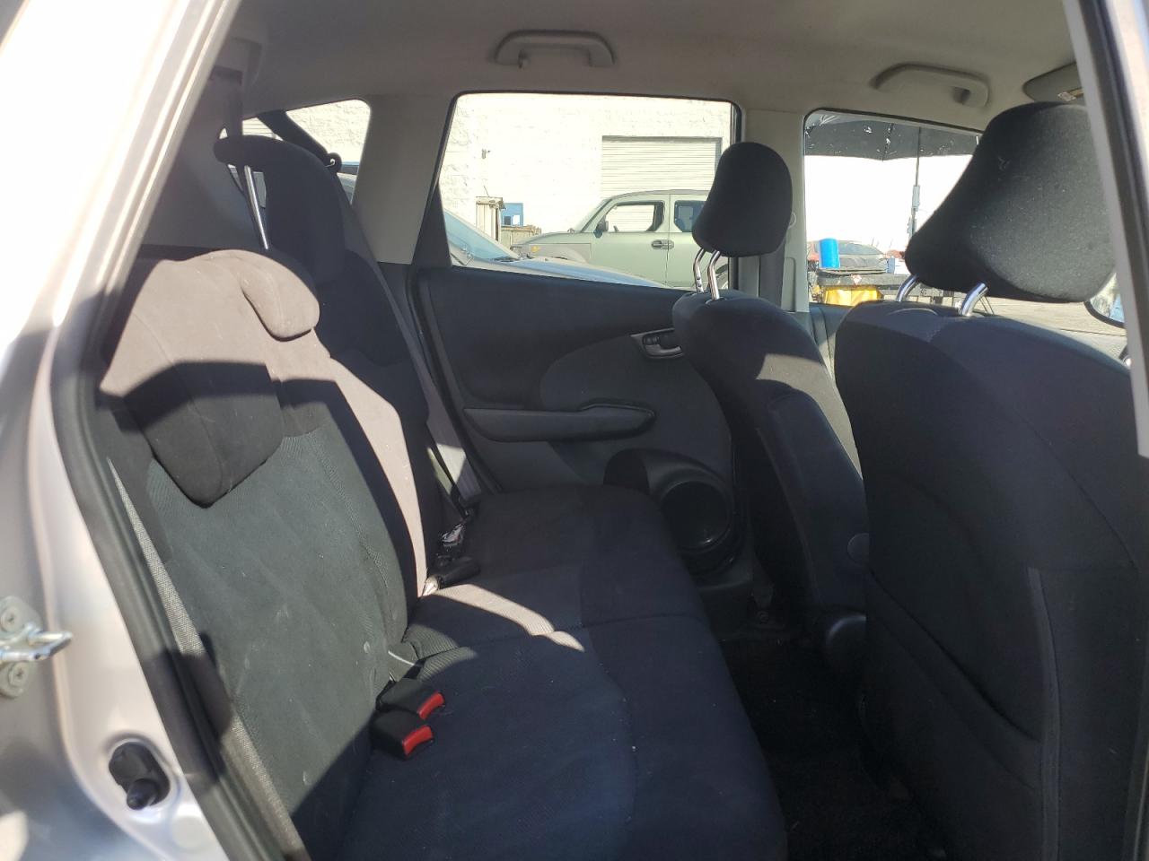 2011 Honda Fit - Image 10
