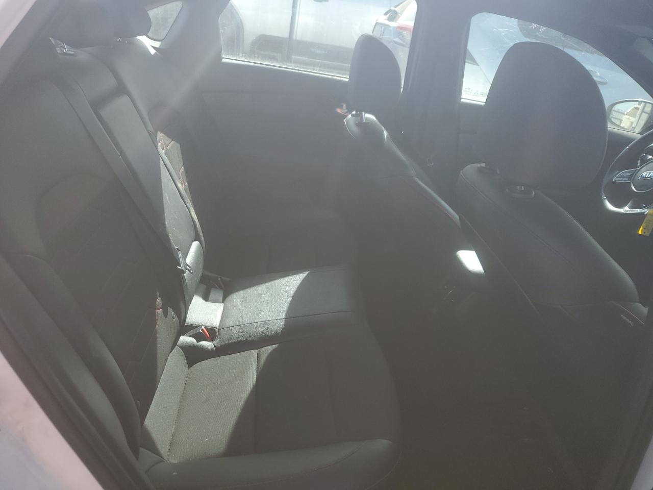 2021 Kia Forte - Image 10