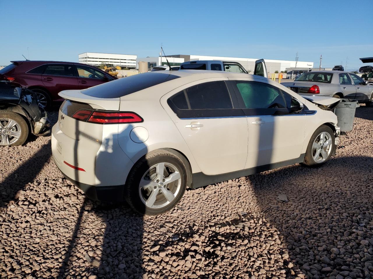 2013 Chevrolet Volt - Image 3