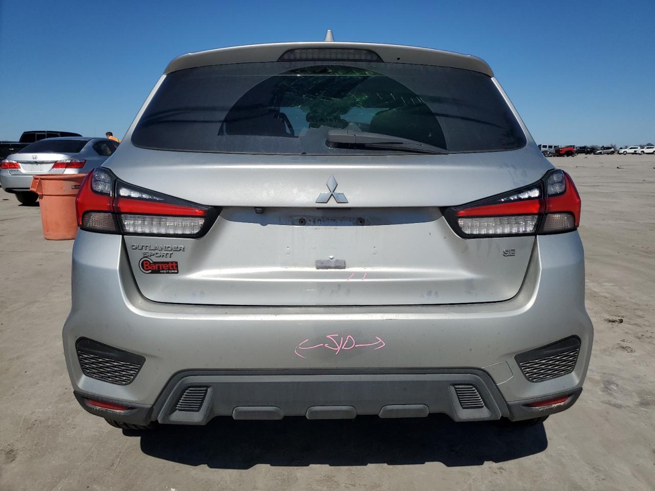 2021 Mitsubishi Outlander - Image 6