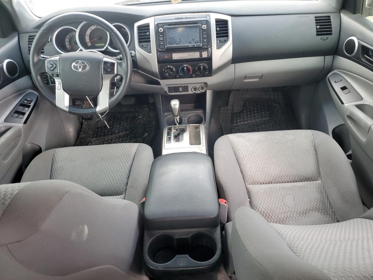 2015 Toyota Tacoma - Image 8