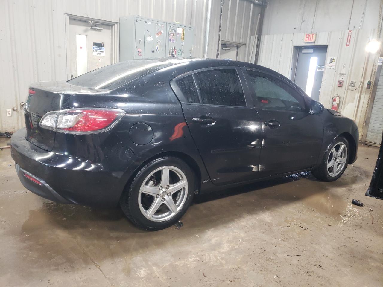 2010 Mazda 3 - Image 3