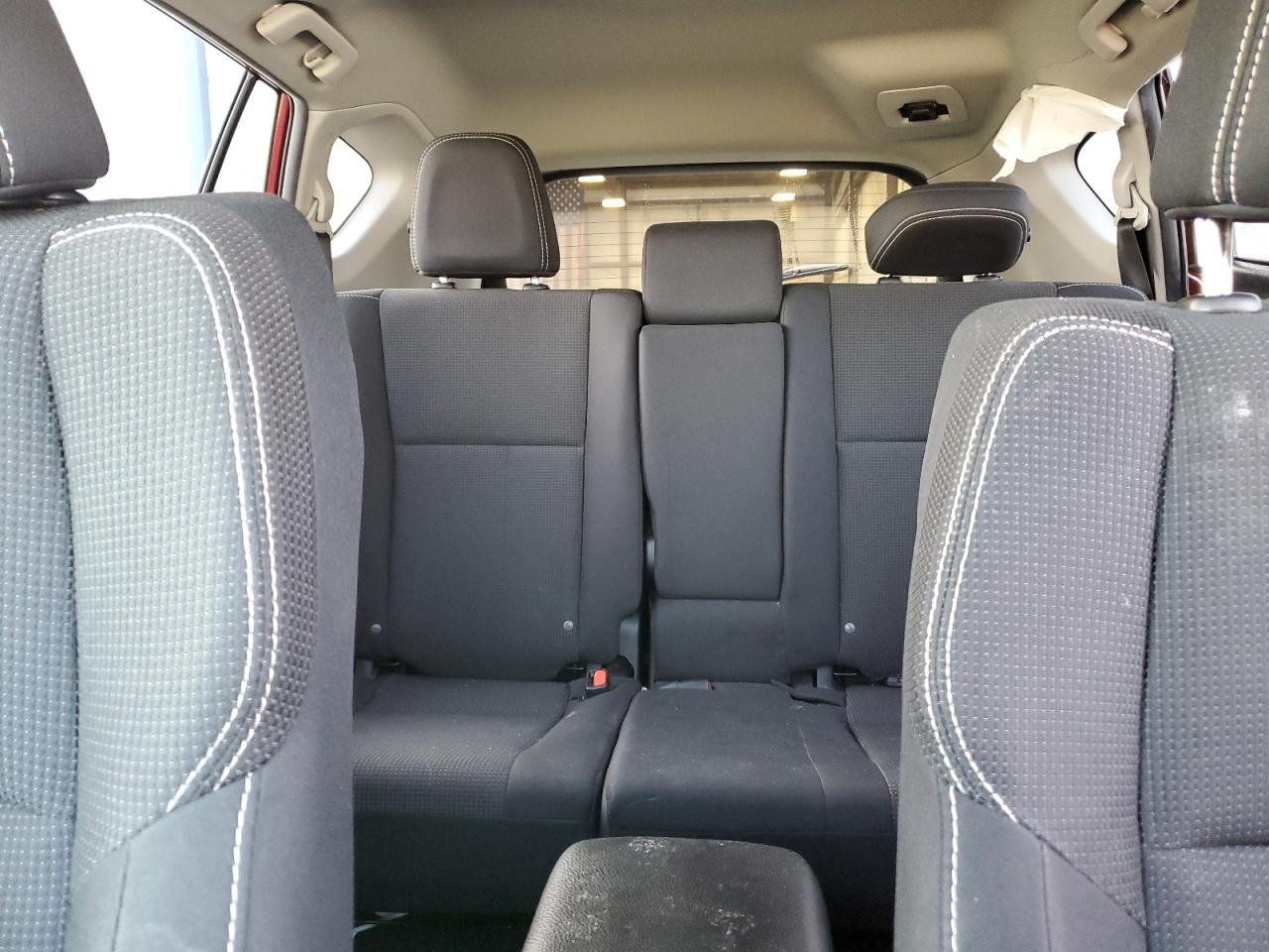 2018 Toyota RAV 4 - Image 10