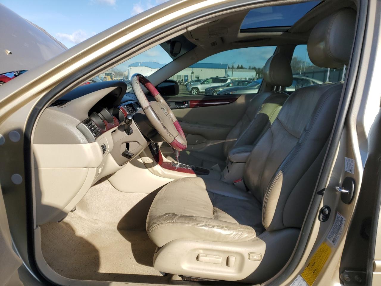 2002 Lexus ES - Image 7