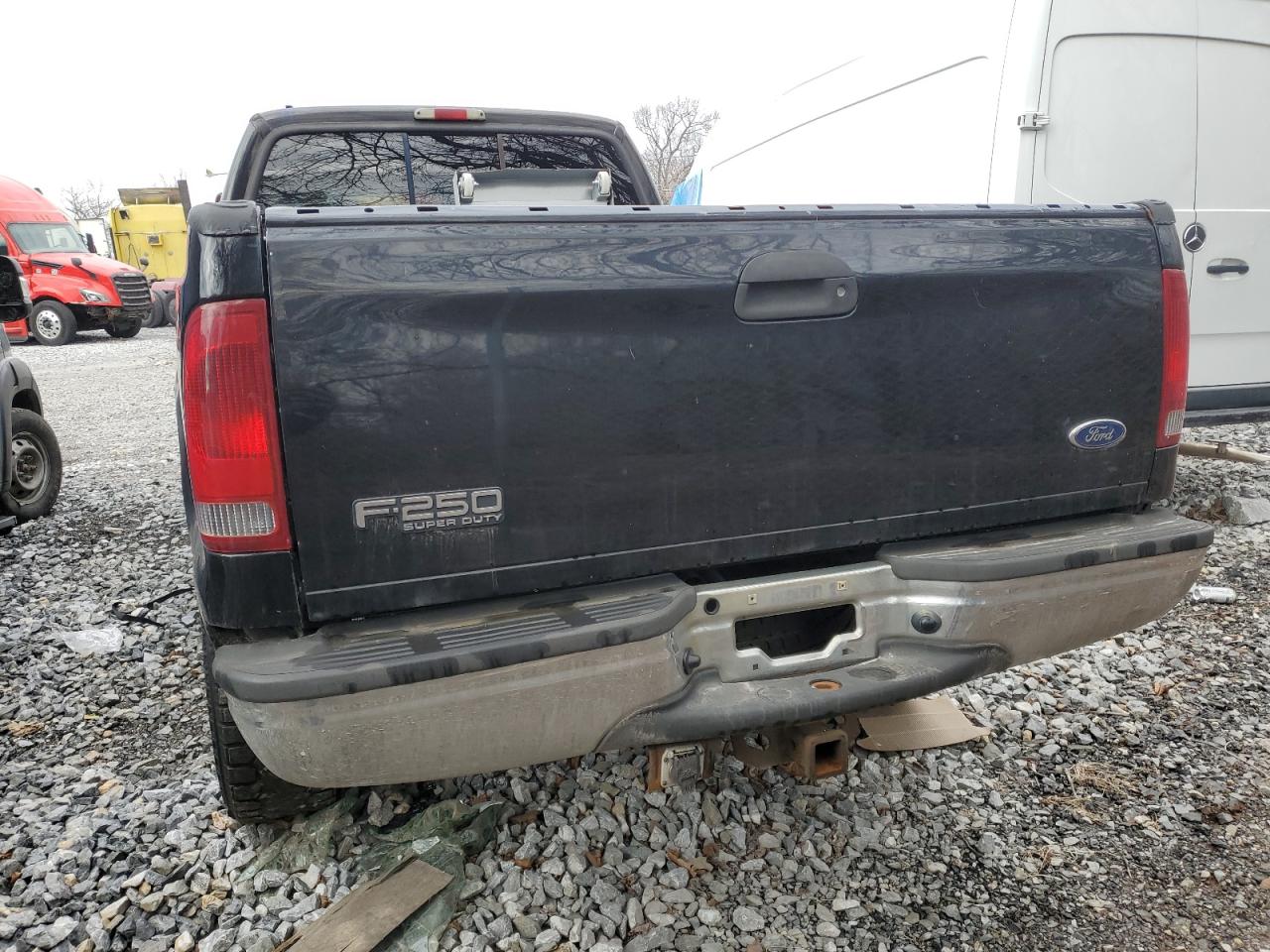 2004 Ford F350 - Image 6