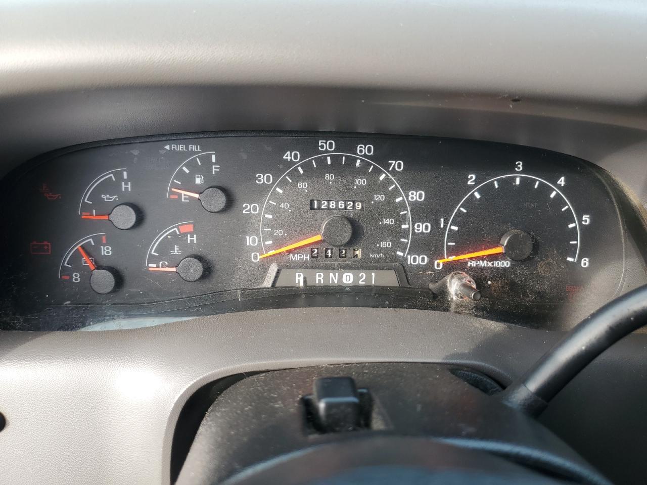 2001 Ford F250 - Image 9