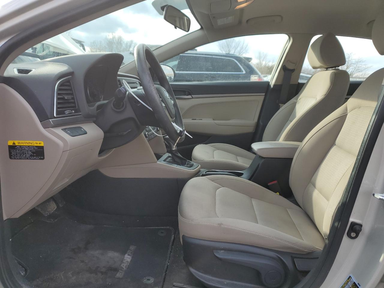 2017 Hyundai Elantra - Image 7