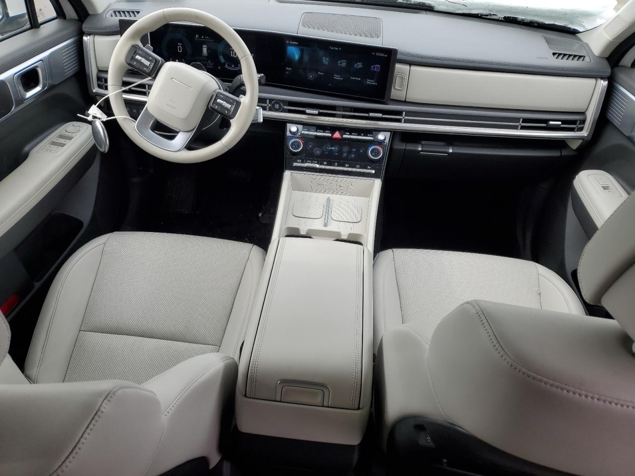 2024 Hyundai Santa Fe - Image 8