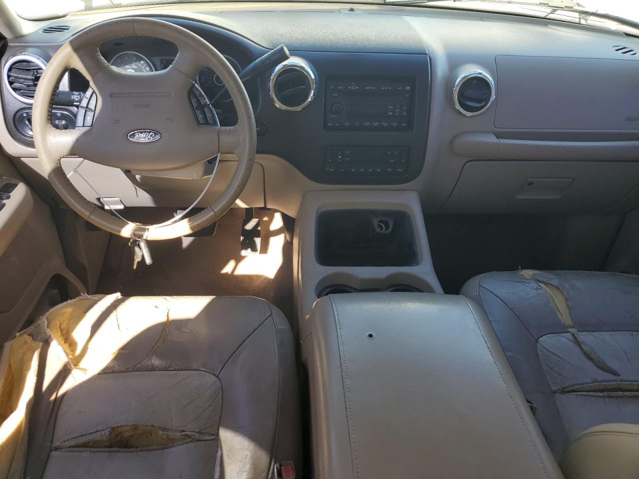 2005 Ford Expedition - Image 8