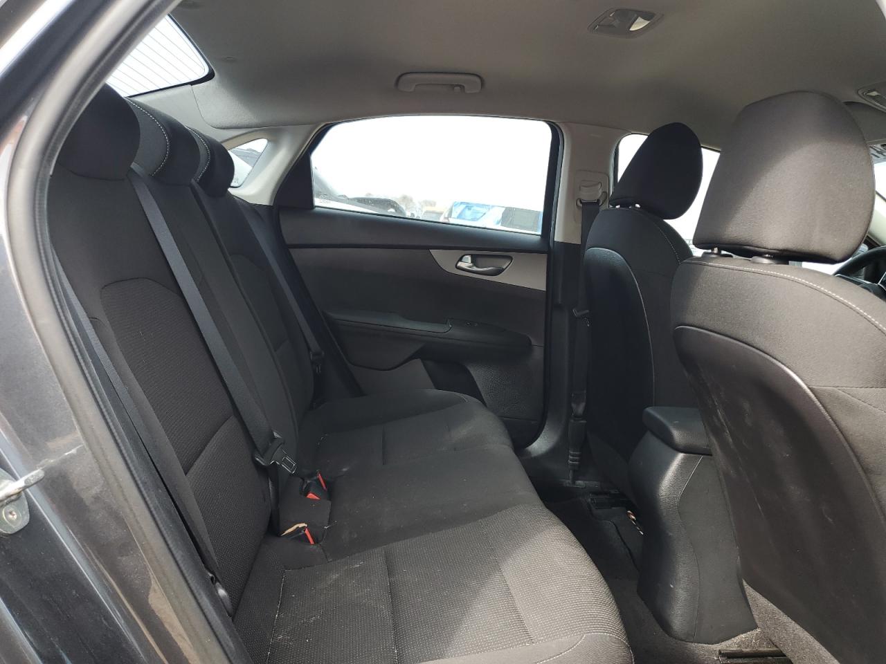 2021 Kia Forte - Image 10