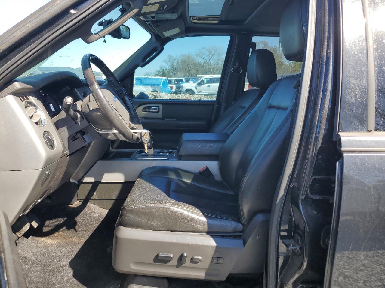 2012 Ford Expedition - Image 7