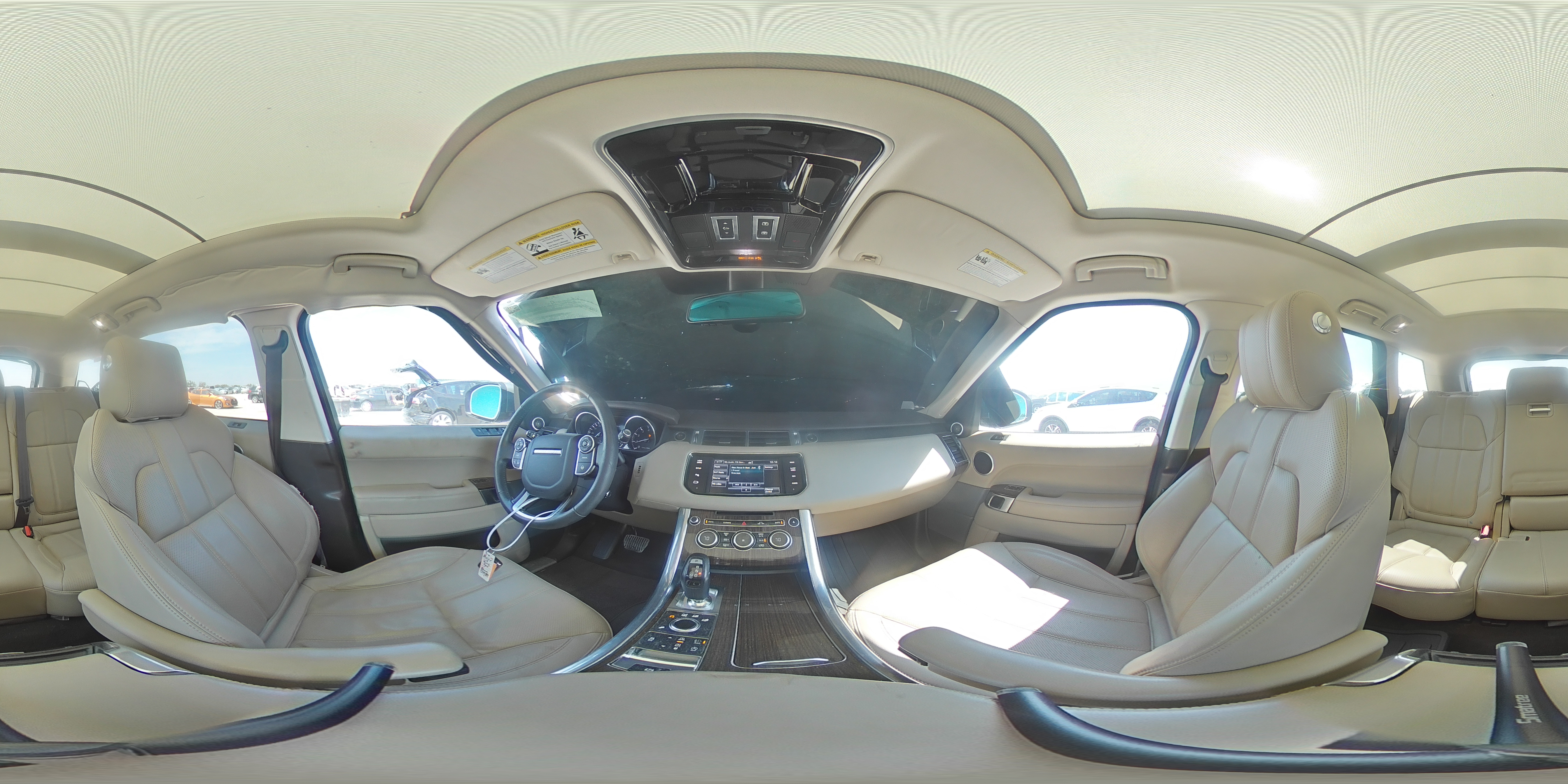 2015 Land Rover Range Rover - Image 13