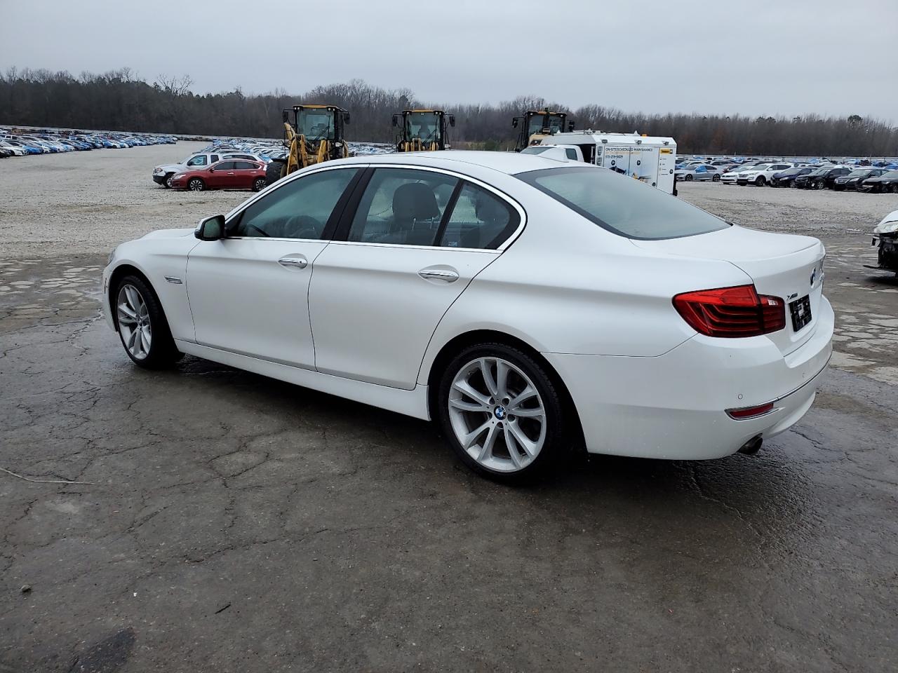 2015 BMW 5er - Image 2