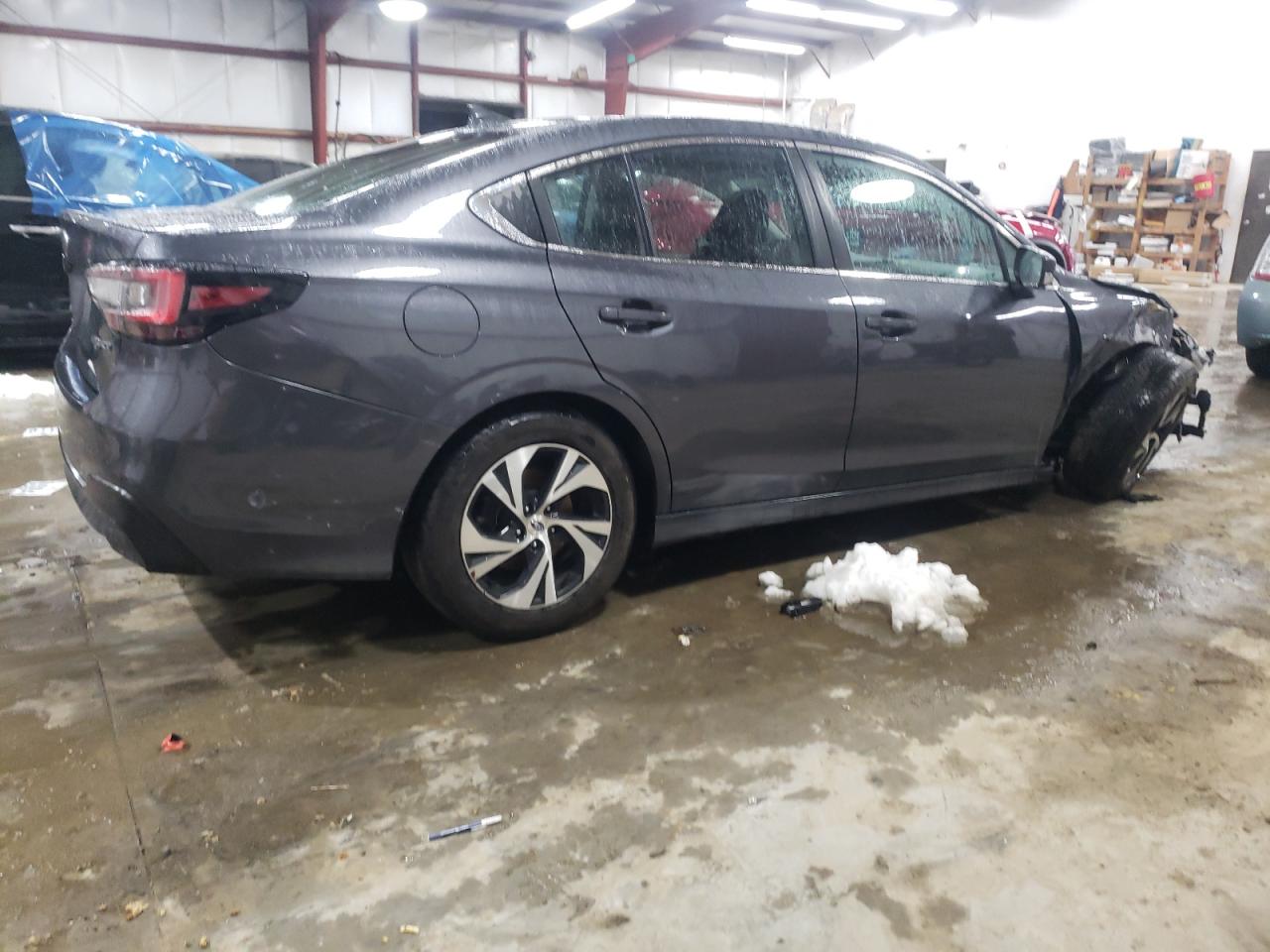 2022 Subaru Legacy - Image 3