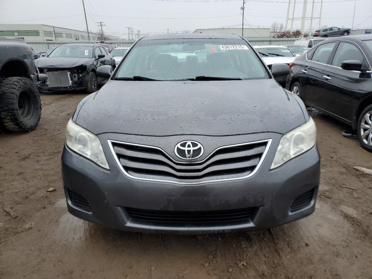 2010 Toyota Camry - Image 5
