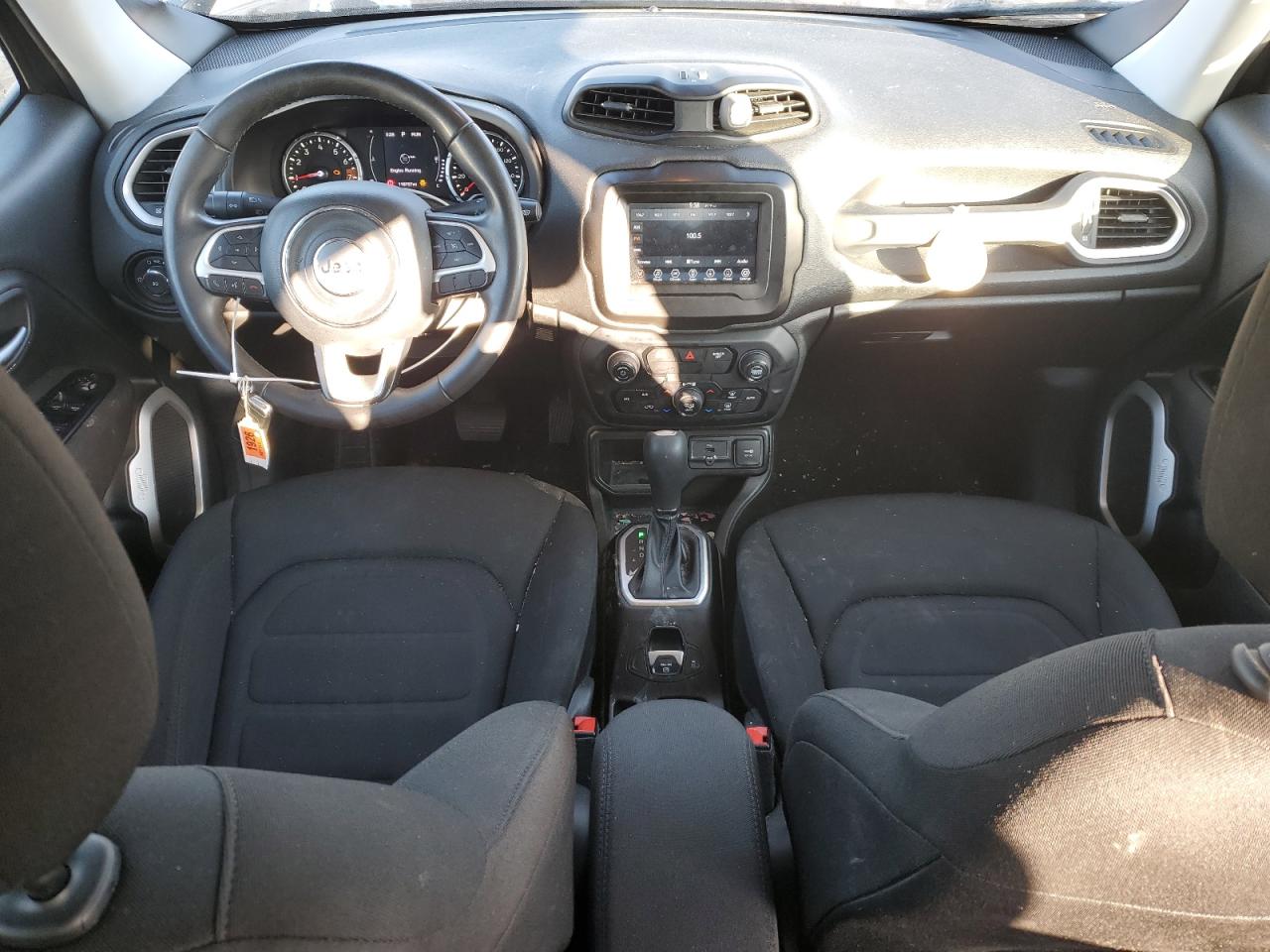 2020 Jeep Renegade - Image 8
