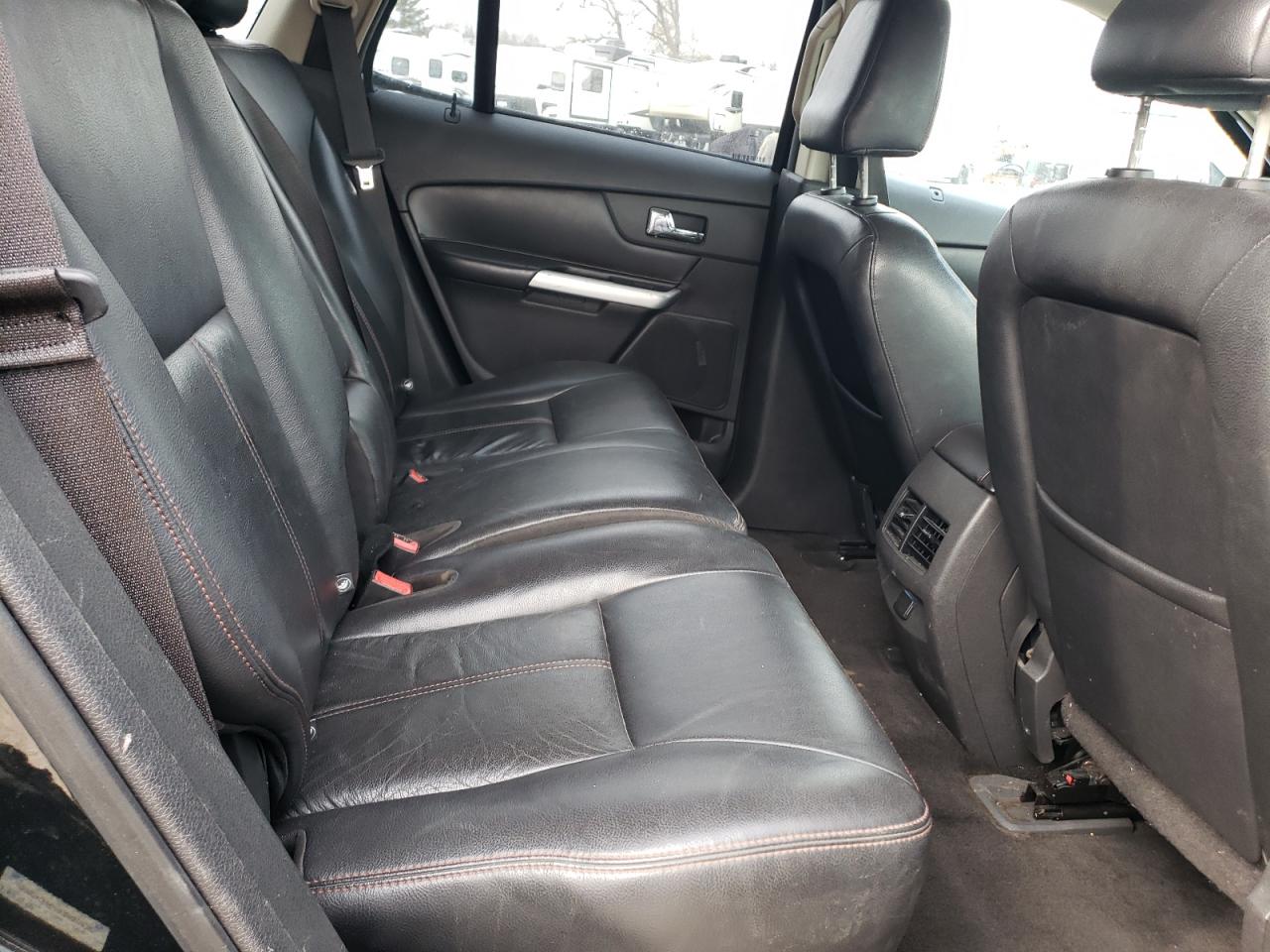 2011 Ford Edge - Image 11