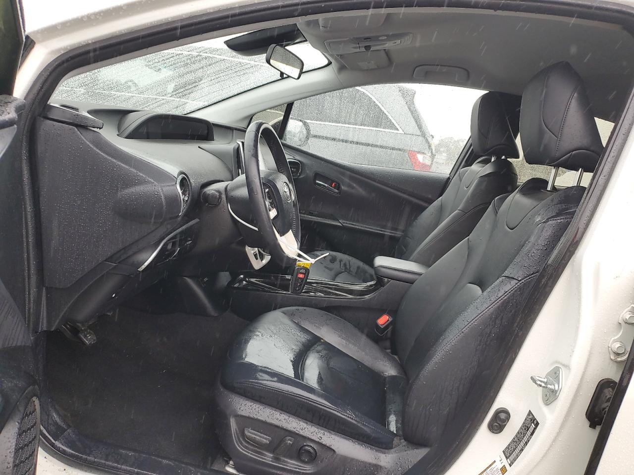 2019 Toyota Prius - Image 7