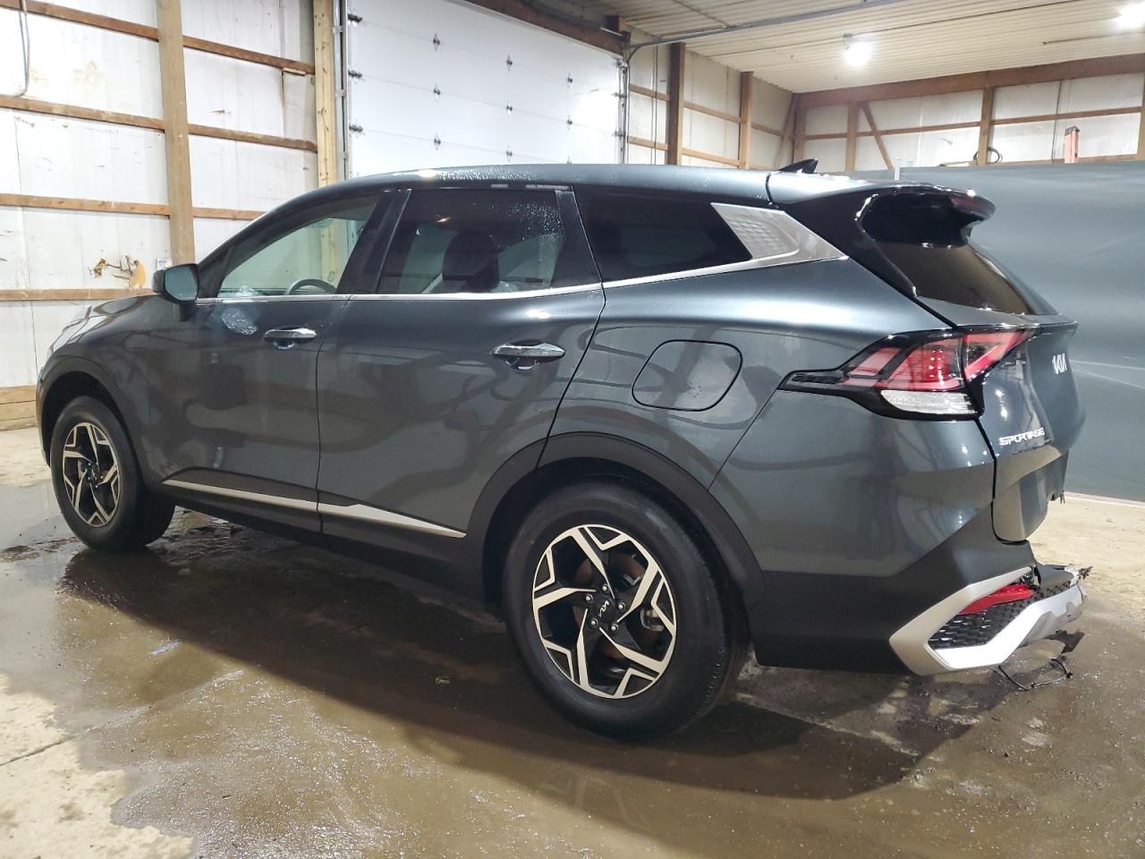 2024 Kia Sportage - Image 2