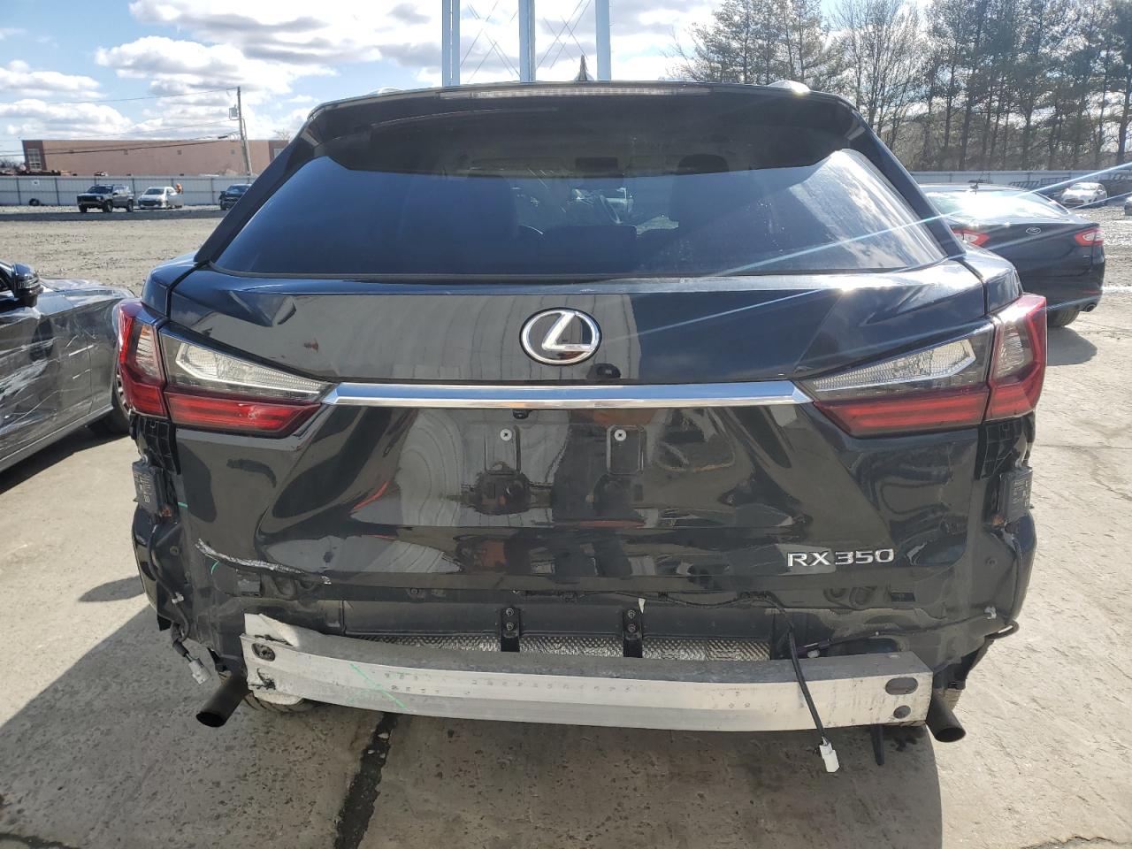 2021 Lexus RX - Image 6