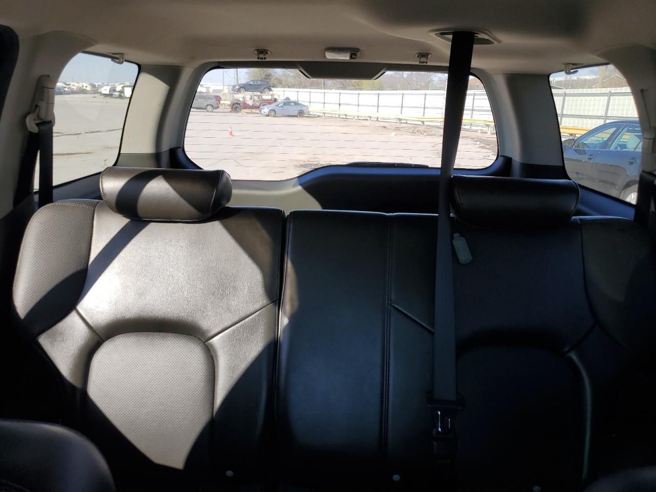 2010 Nissan XTerra - Image 10