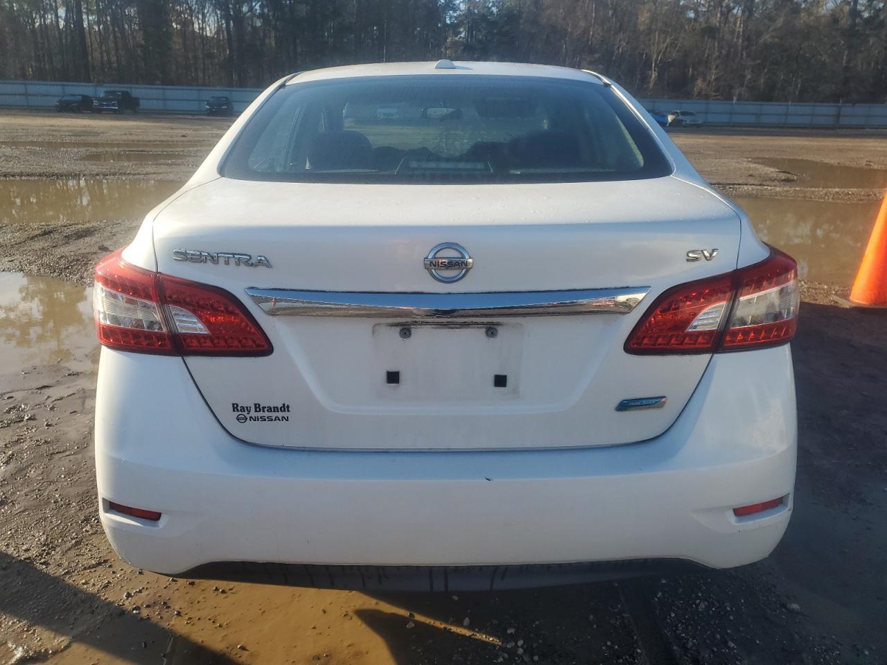 2013 Nissan Sentra - Image 6