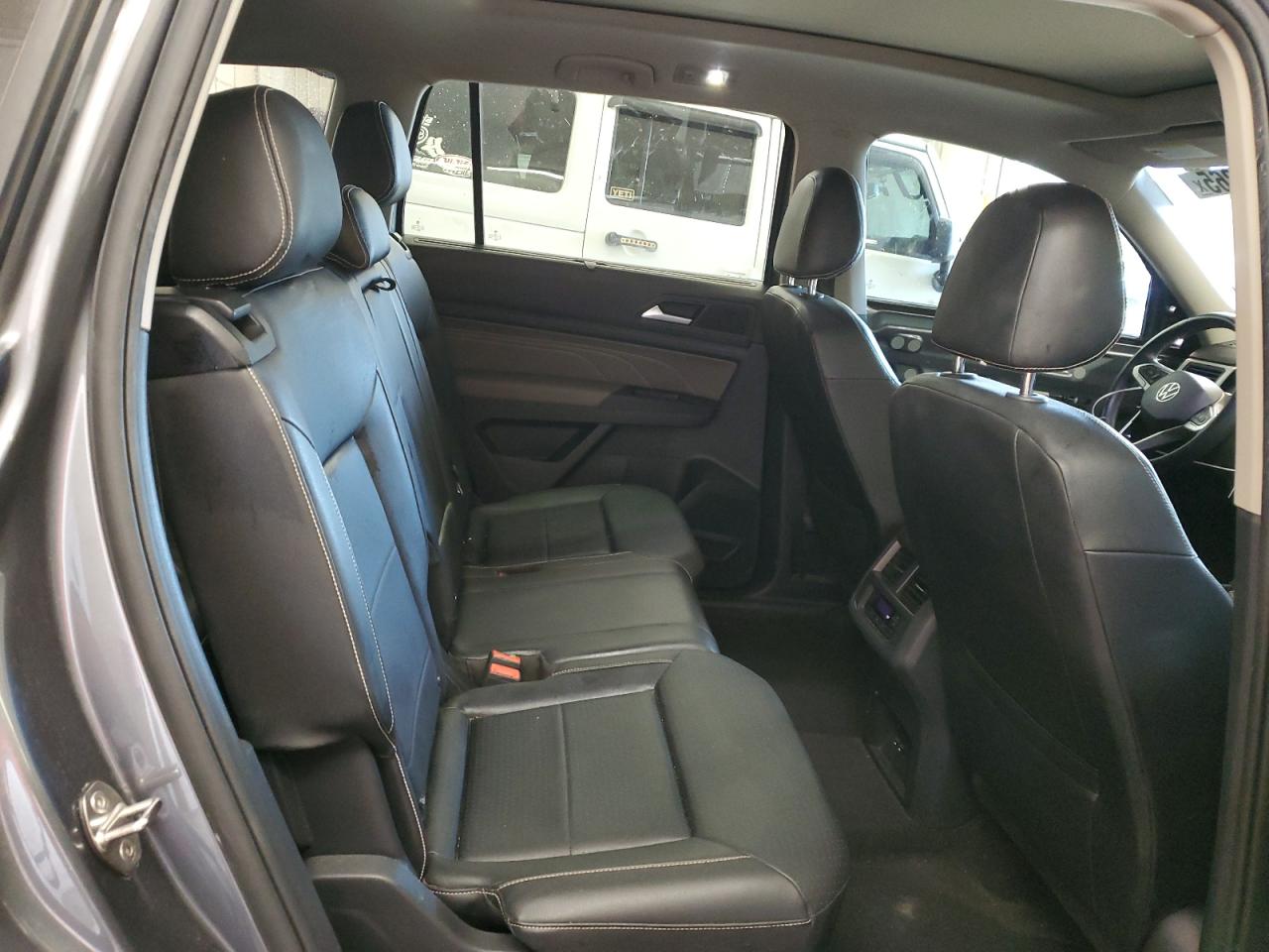 2021 Volkswagen Atlas - Image 11
