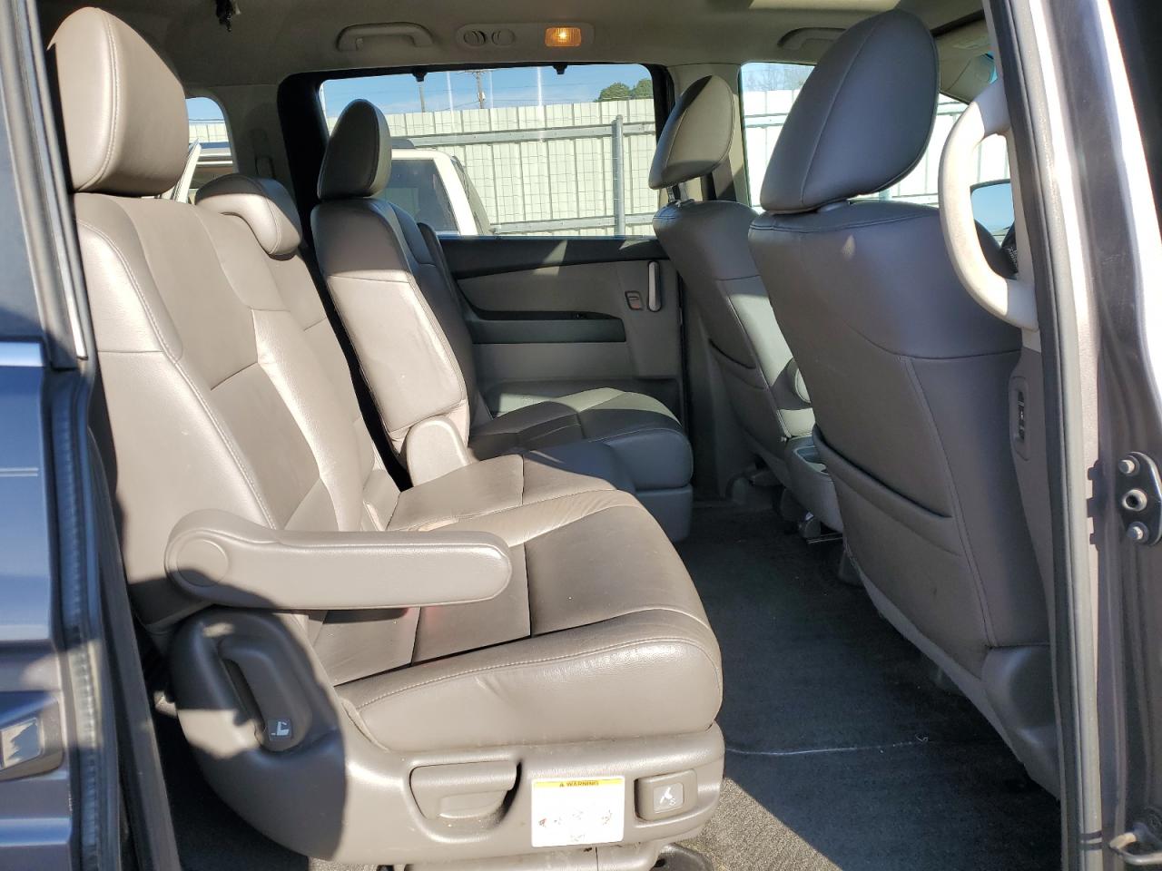 2013 Honda Odyssey - Image 11