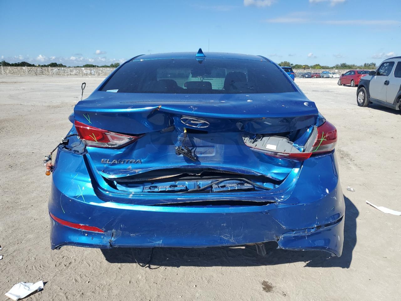 2018 Hyundai Elantra - Image 6