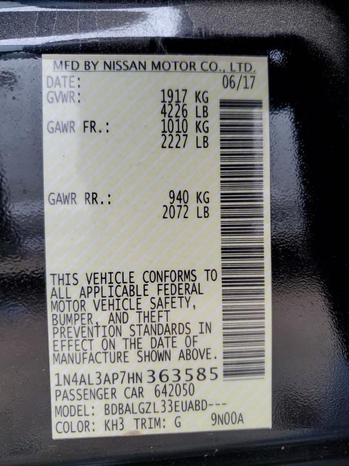 2017 Nissan Altima - Image 12
