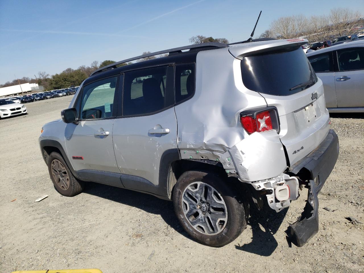 2015 Jeep Renegade - Image 2