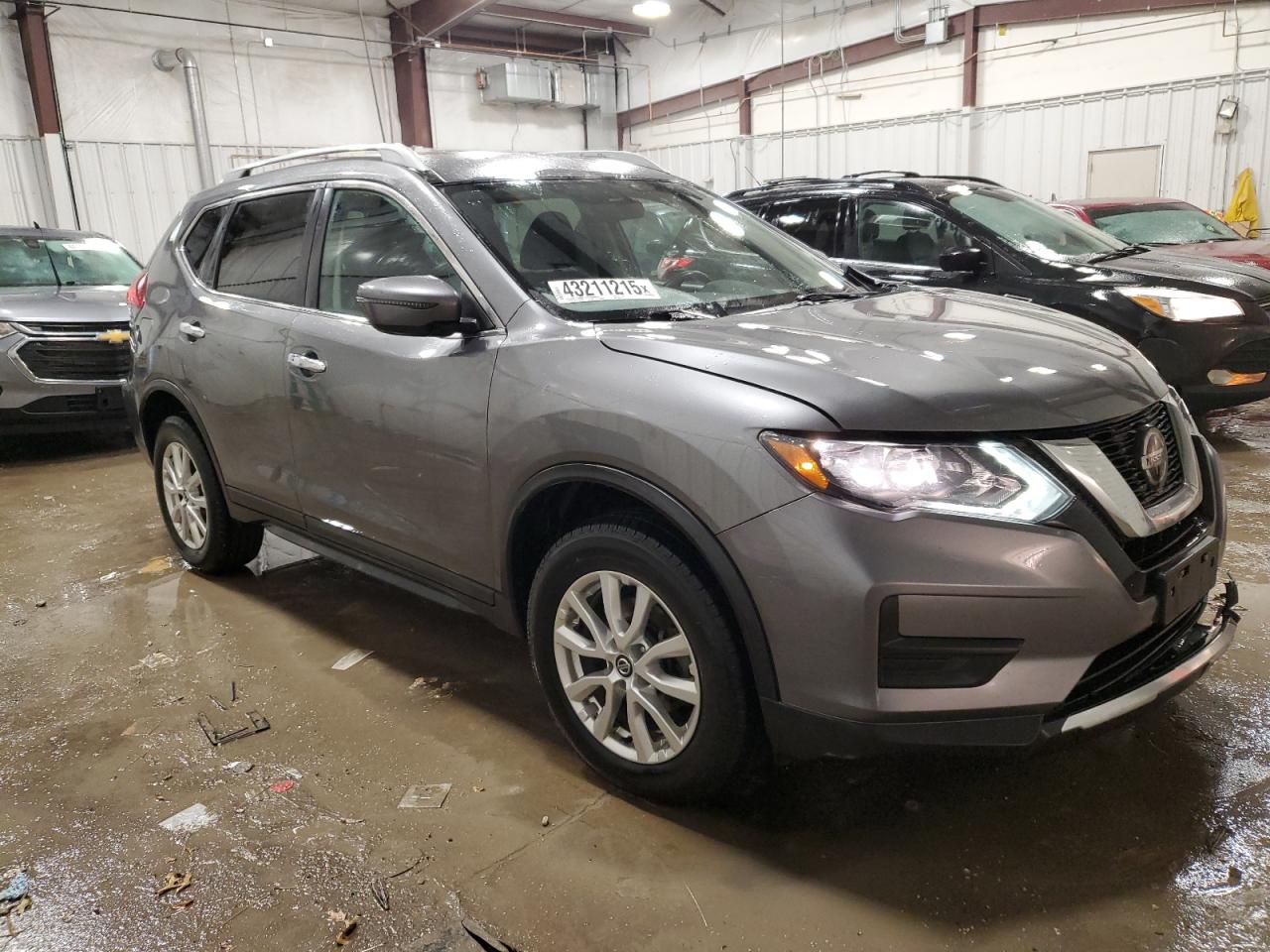 2018 Nissan Rogue - Image 4