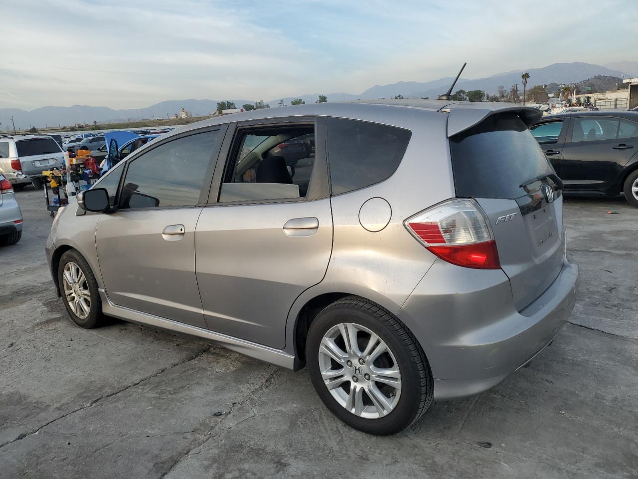 2009 Honda Fit - Image 2