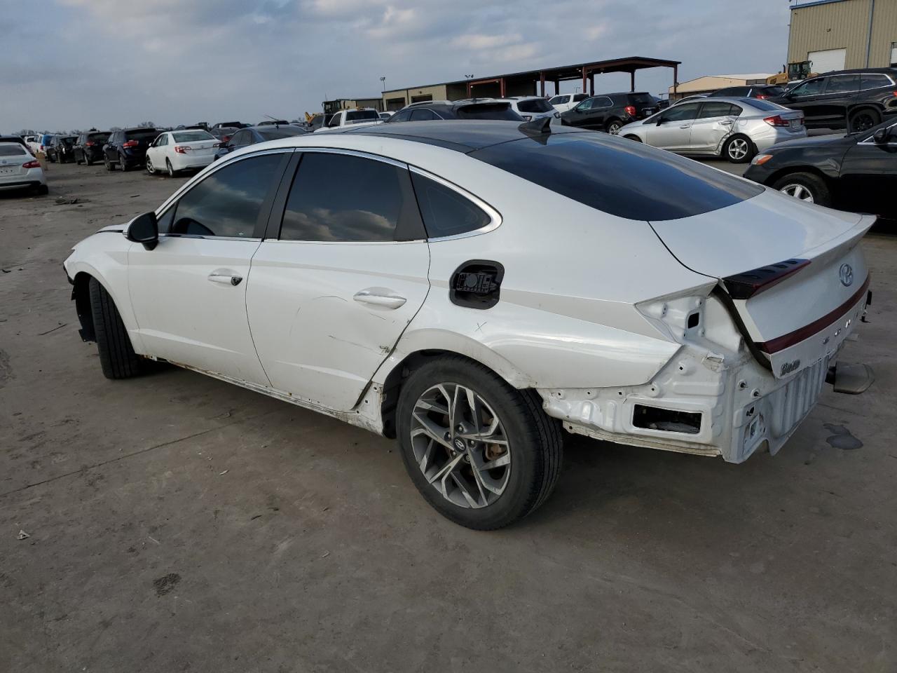 2022 Hyundai Sonata - Image 2