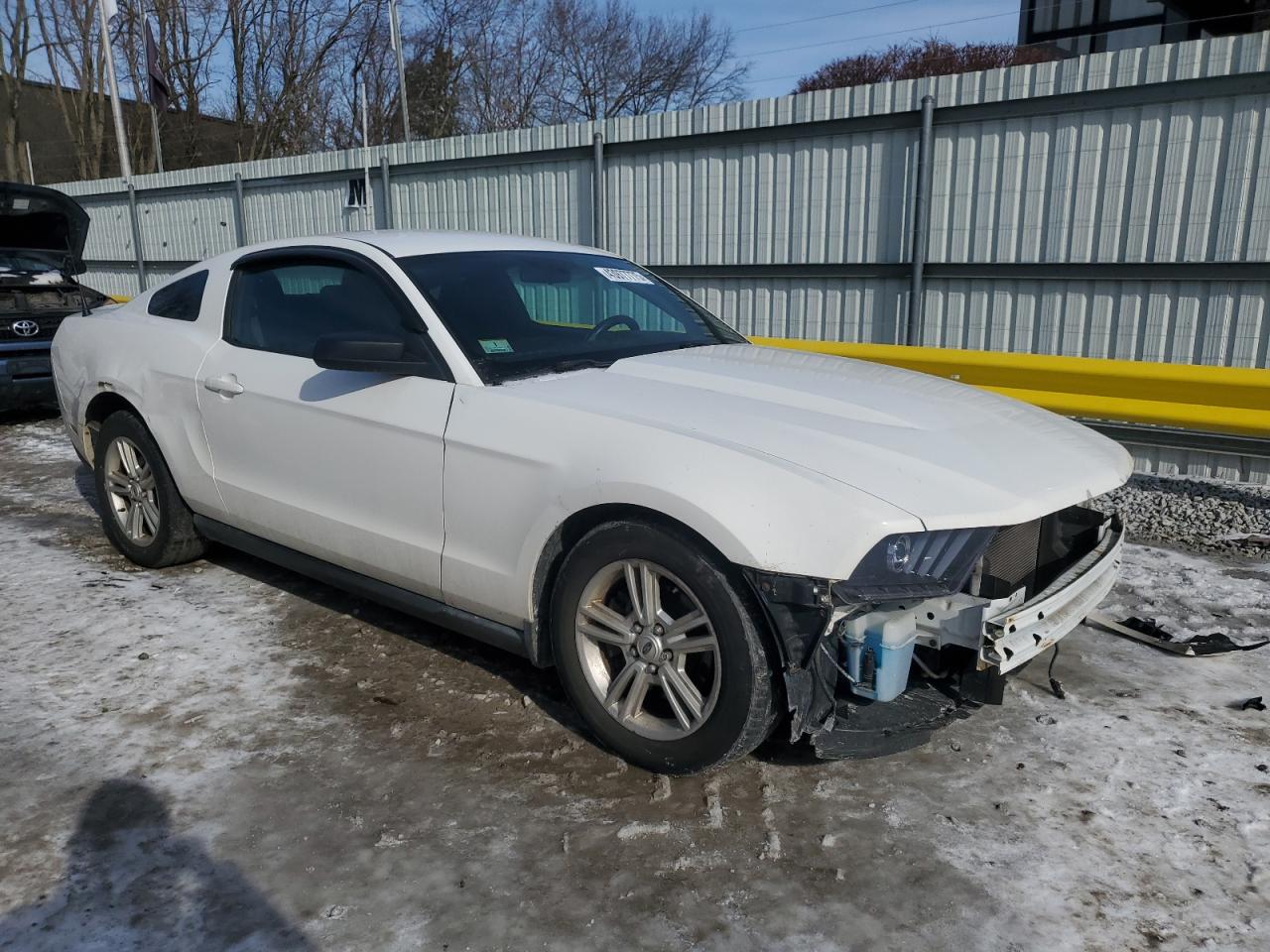 2012 Ford Mustang - Image 4