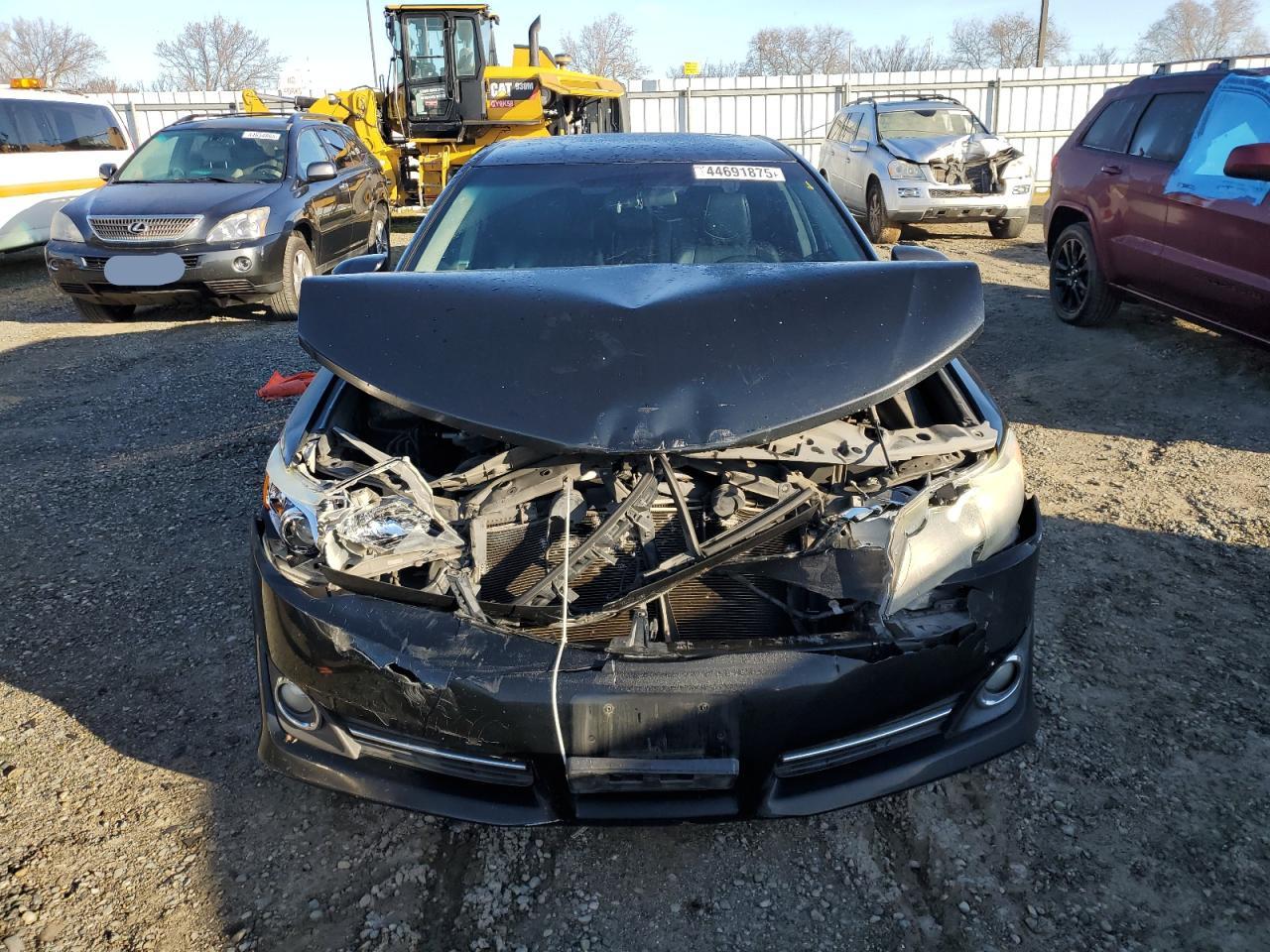 2014 Toyota Camry - Image 5