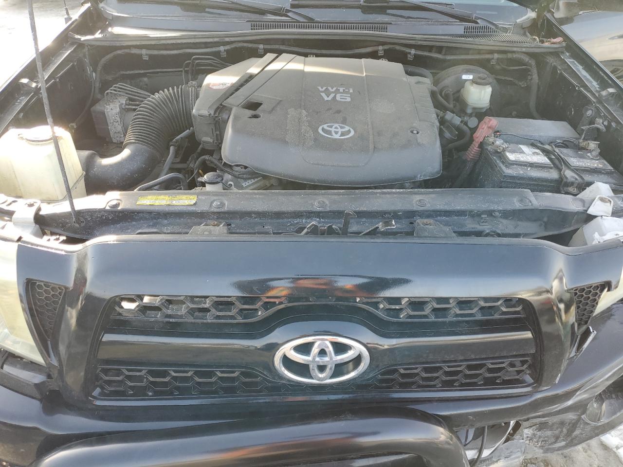 2011 Toyota Tacoma - Image 11