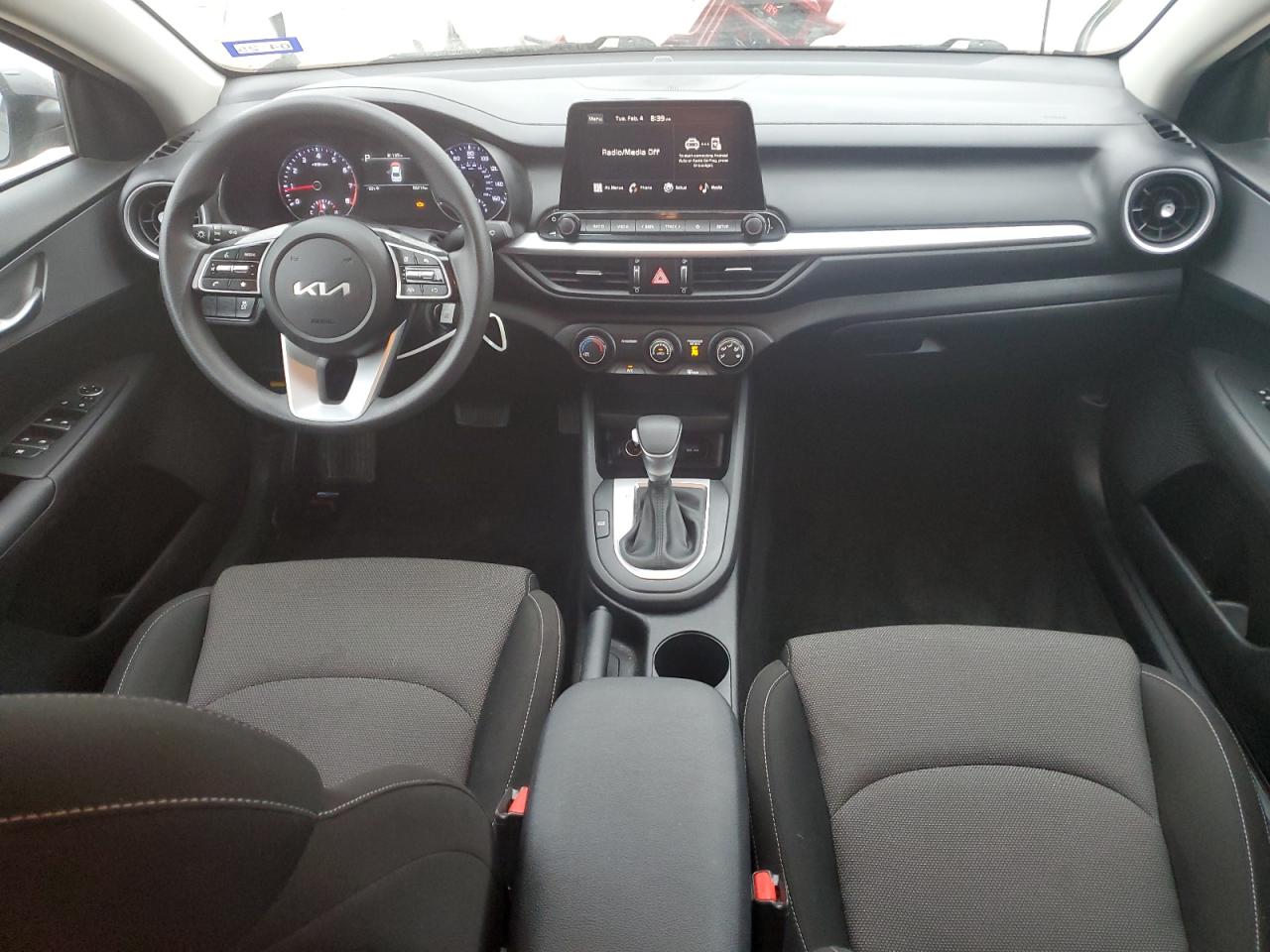 2023 Kia Forte - Image 8