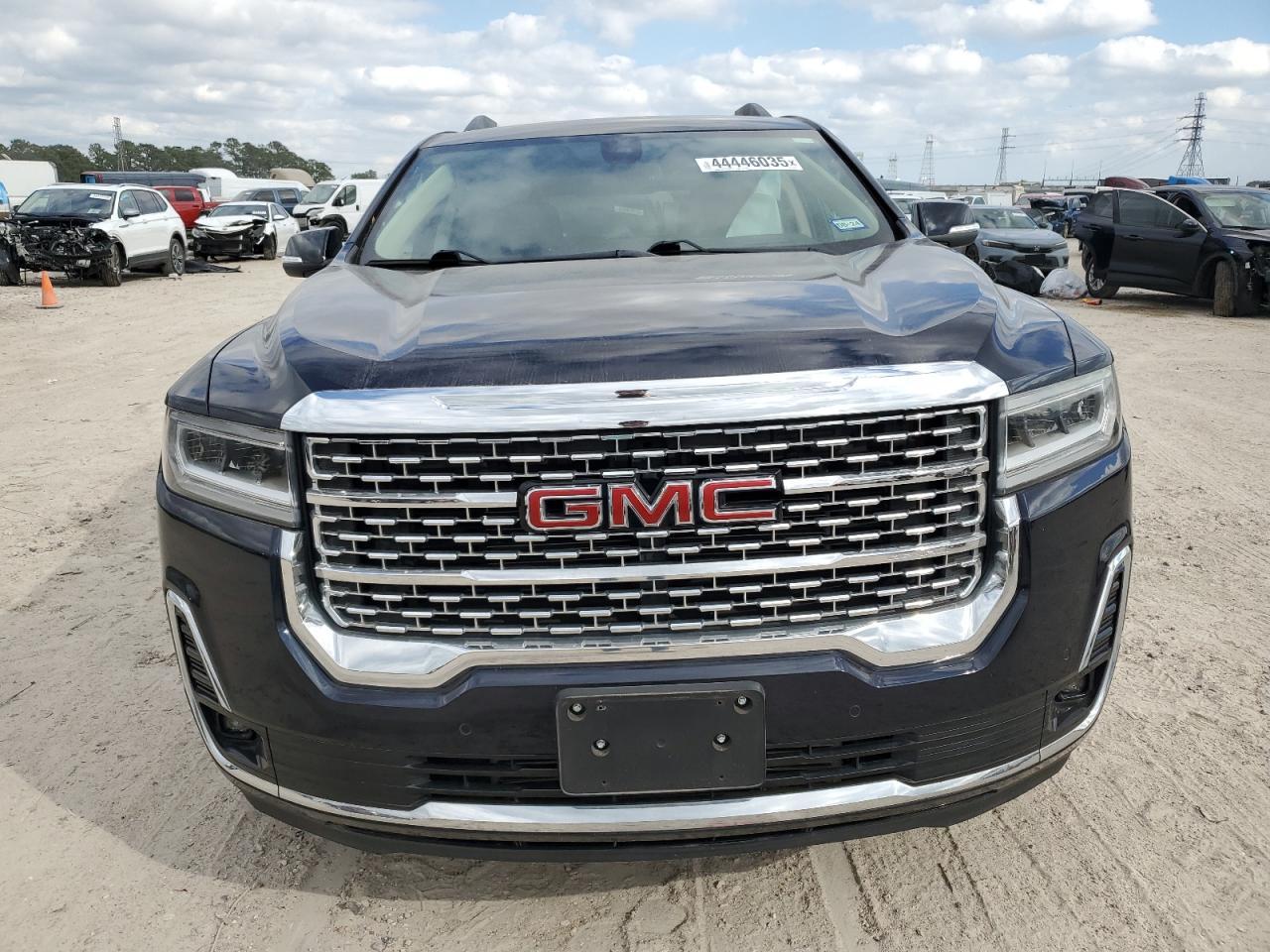 2021 GMC Acadia - Image 5