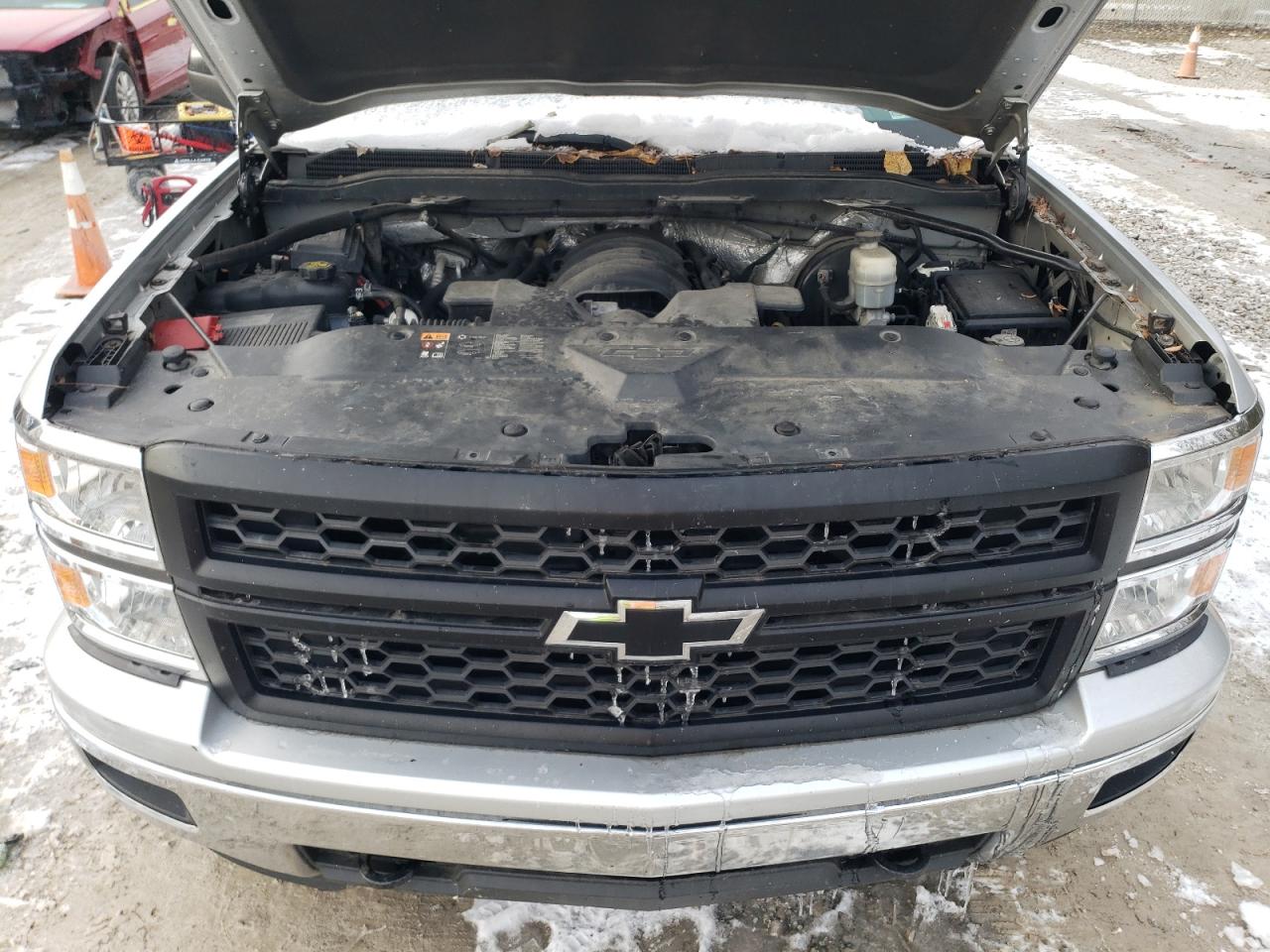 2015 Chevrolet Silverado - Image 11