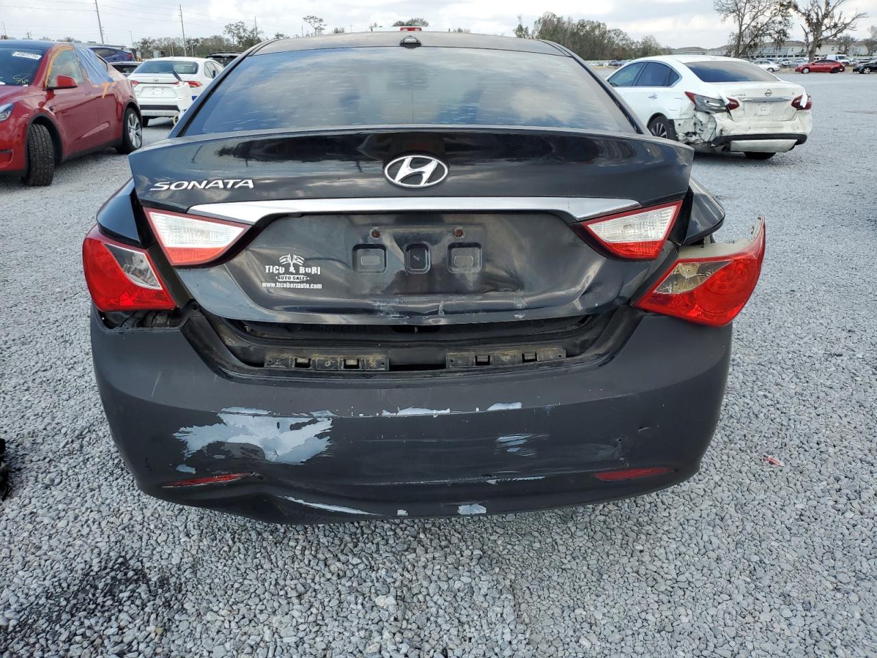 2011 Hyundai Sonata - Image 6