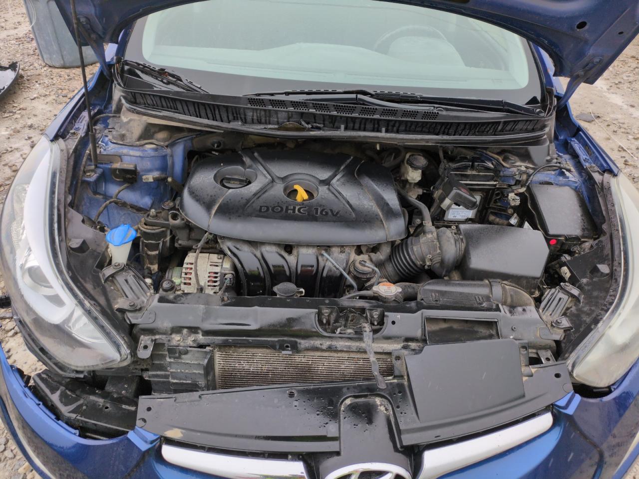 2015 Hyundai Elantra - Image 11