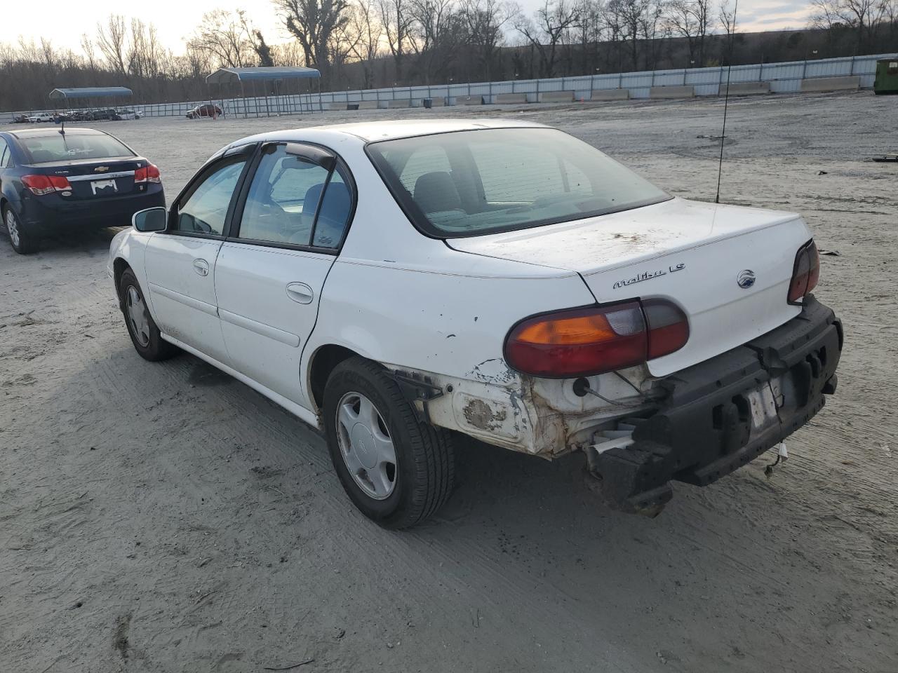 2000 Chevrolet Malibu - Image 2
