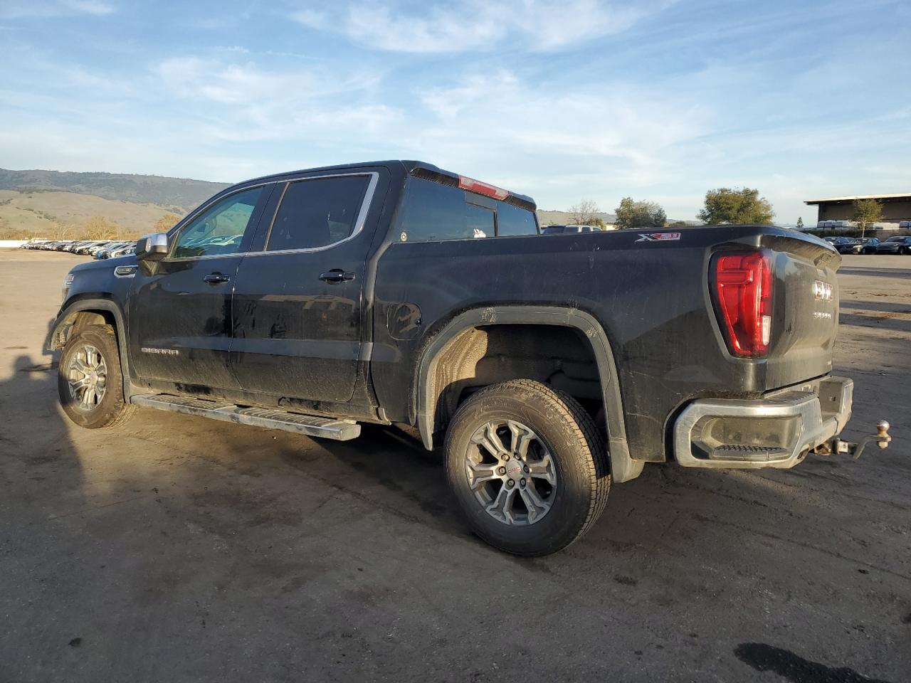 2020 GMC Sierra - Image 2