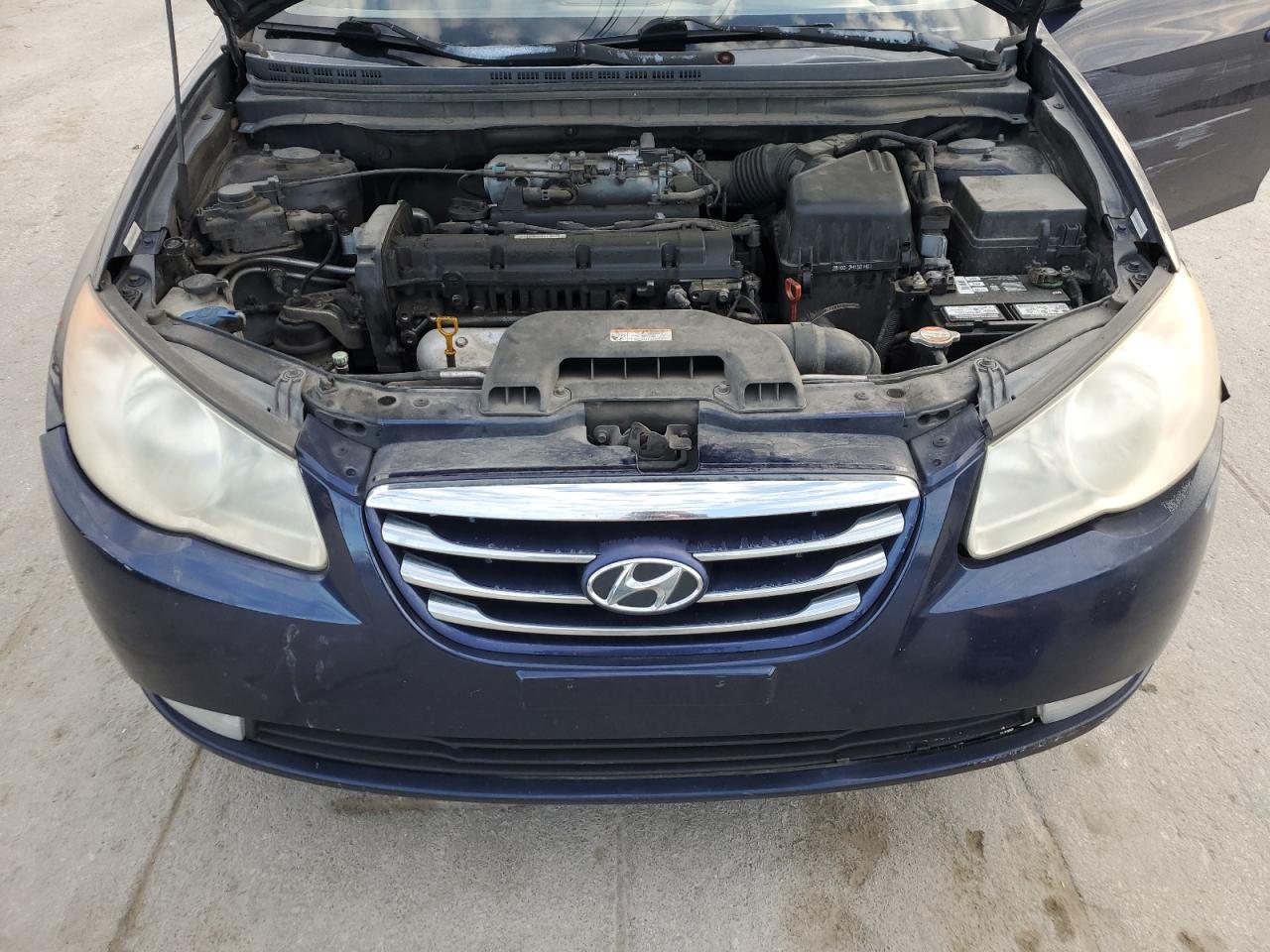 2010 Hyundai Elantra - Image 12