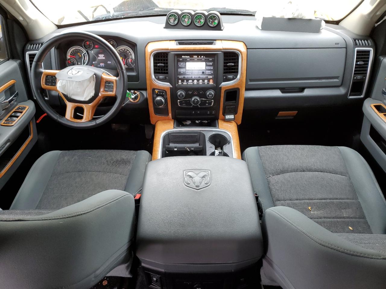 2016 RAM 1500 - Image 8